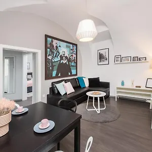 https://apartment-napoleon.hotels-in-ljubljana.com